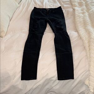 Kendall + Kylie Black Distressed Jeans size 3